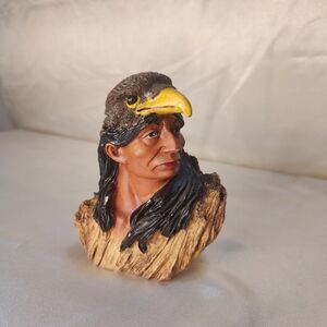 Vintage Native American Statue Chief with Eagle Headress EGL